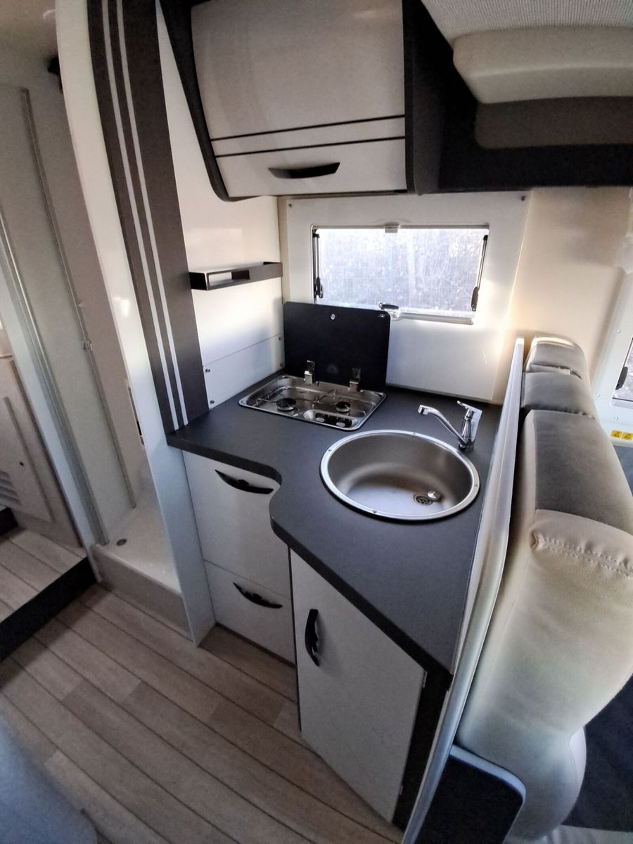 Fahrzeugabbildung Forster T FT745EB TV/Sat/Navi/Markise/Solar/Fahrradträ.