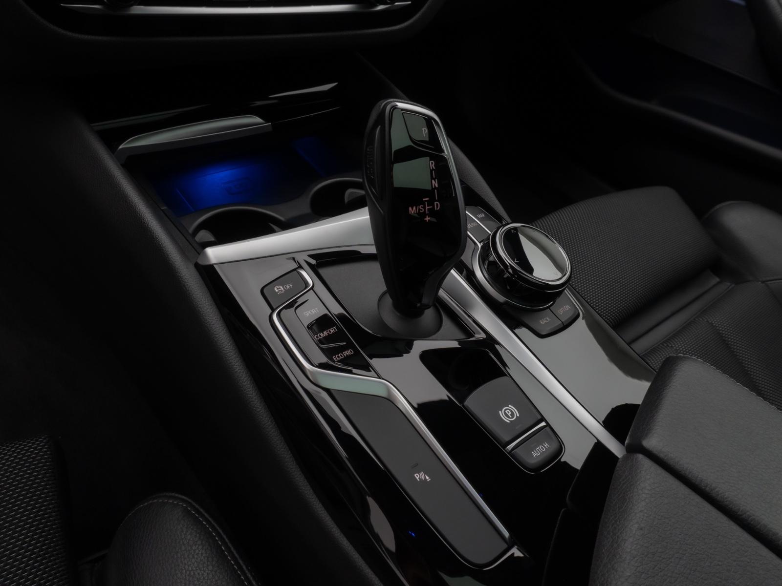 BMW 520d xD Tour Sport Line Pano H/K Exklusiv Paket
