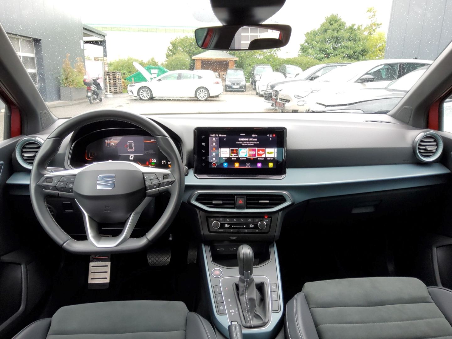 Fahrzeugabbildung SEAT Arona Xperience LED ACC PDC Rückfahrkamera Navi