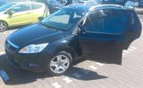 Ford Focus 1,6 Black Magic Turnier Black Magic - Ford Focus mit Benzin-Antrieb: Kombi, Magic Turnier