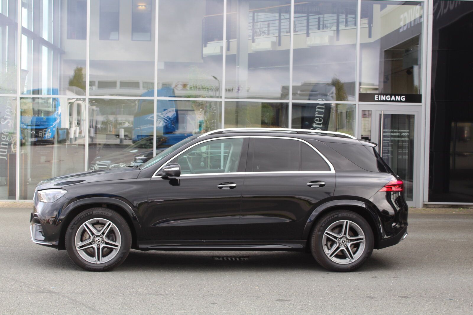 Mercedes-Benz GLE 300 d 4M AMG AHK PANO BURMESTER MULTIBEAM foto 2
