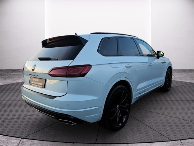 Fahrzeugabbildung Volkswagen Touareg 3.0 V6 TDI 4M R-Line AHK AREA-VIEW NACHT