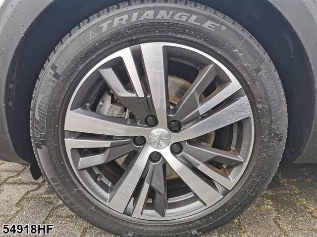 Fahrzeugabbildung Peugeot 3008 1.6 Hybrid 225 (Plug-In) Allure