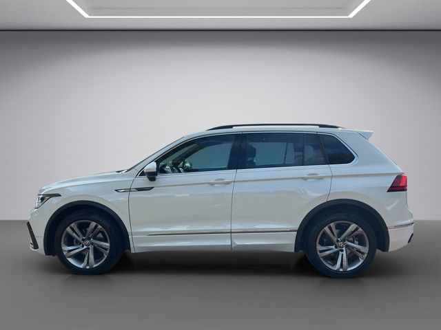 Tiguan 2.0 TDI R-Line DSG ACC FACEL. LED PANO
