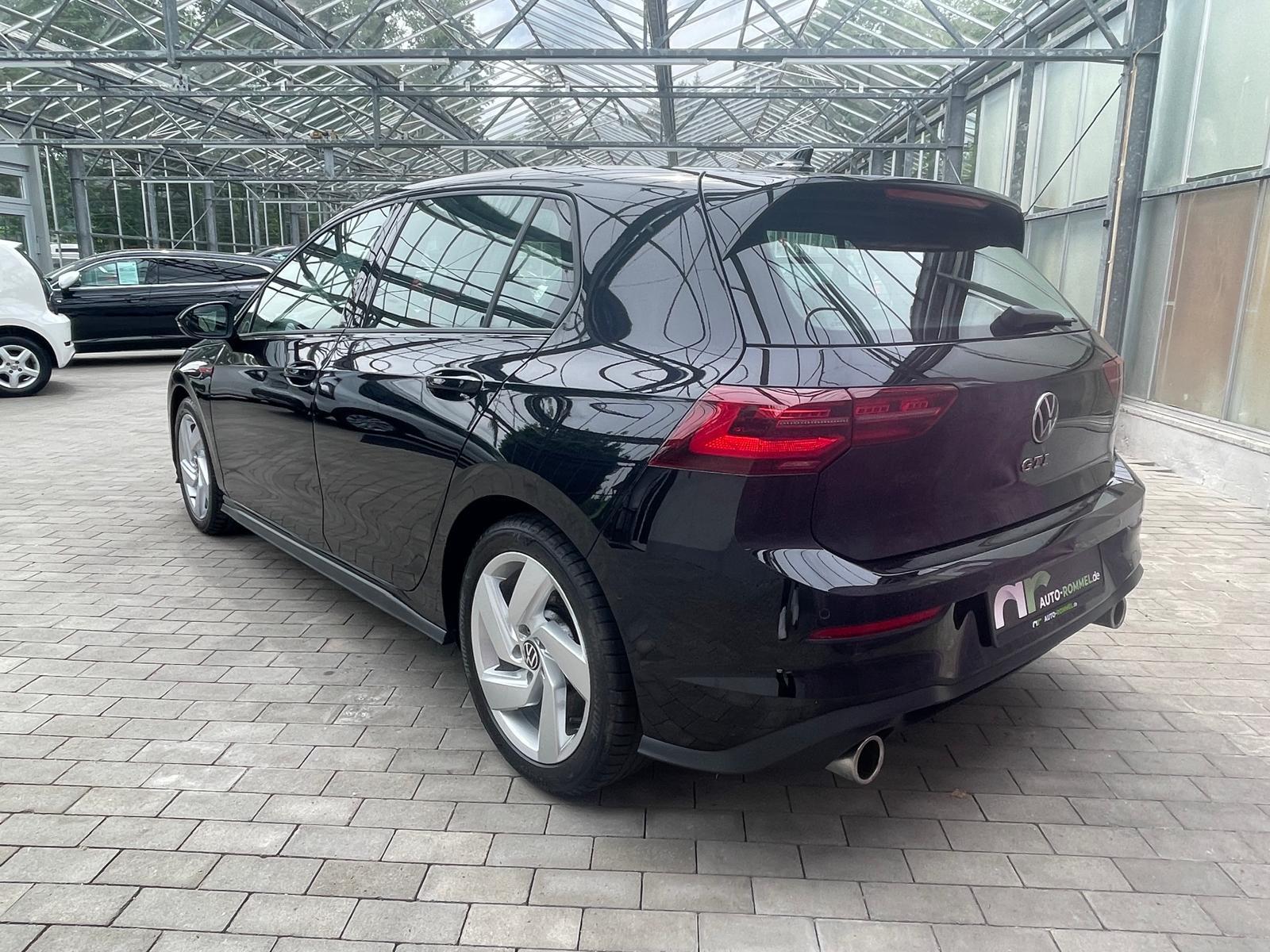 Volkswagen Golf 2.0 TSI GTI AHK Matrix CarPlay Pano Assist