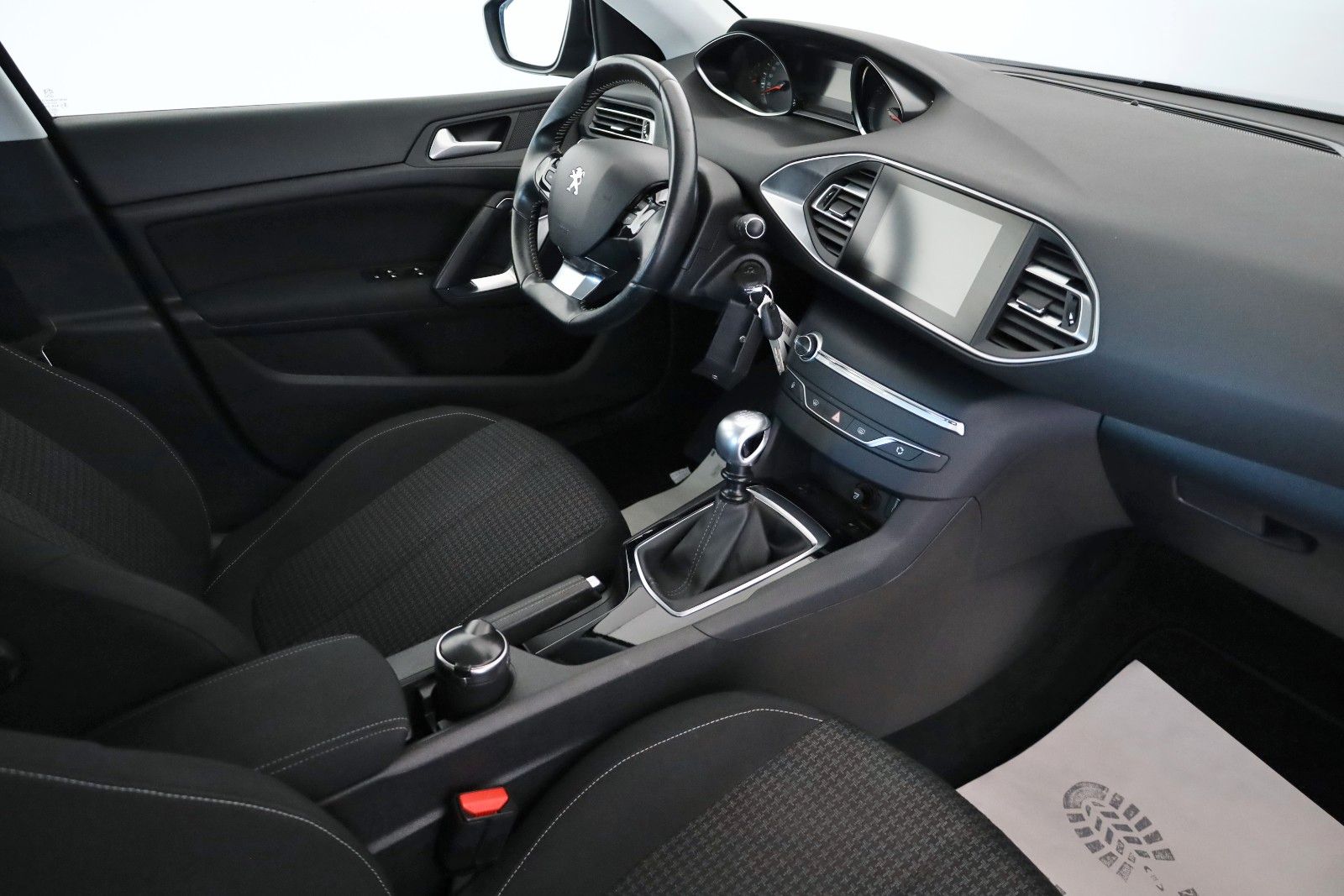 Fahrzeugabbildung Peugeot 308 Active Navi,SH,PDC,Kamera,SR+WR