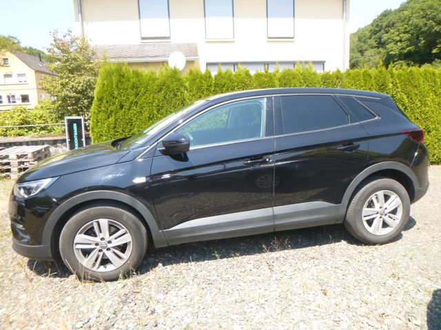 Grandland X Edition