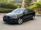 Volkswagen Jetta 1.6 TDI TÜV Neu 2028 Sehr... - Volkswagen Jetta aus 2011: TDI