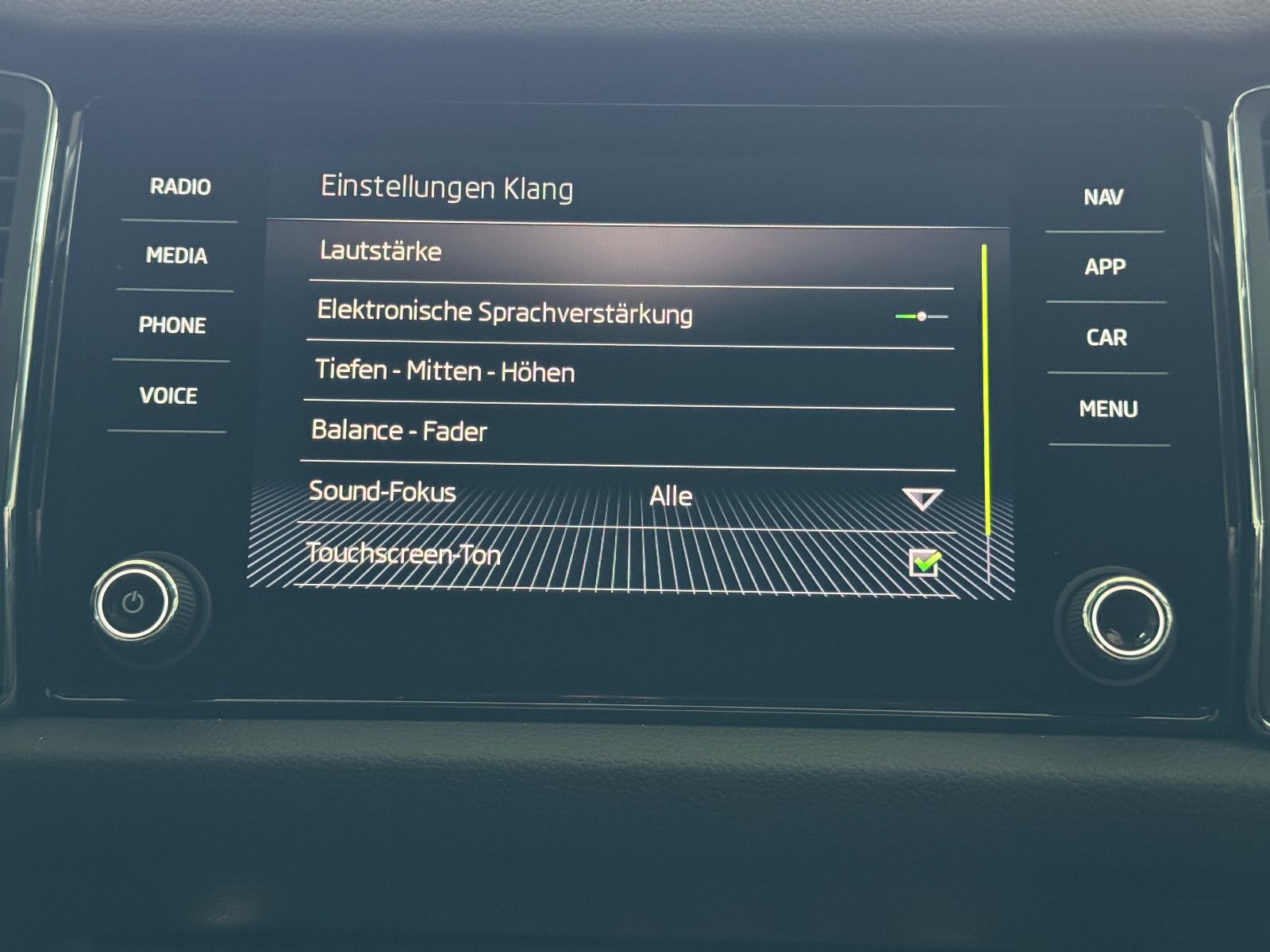 Fahrzeugabbildung SKODA Kodiaq 2.0 TDI DSG STYLE VIRTUAL ACC MEMORY AHK