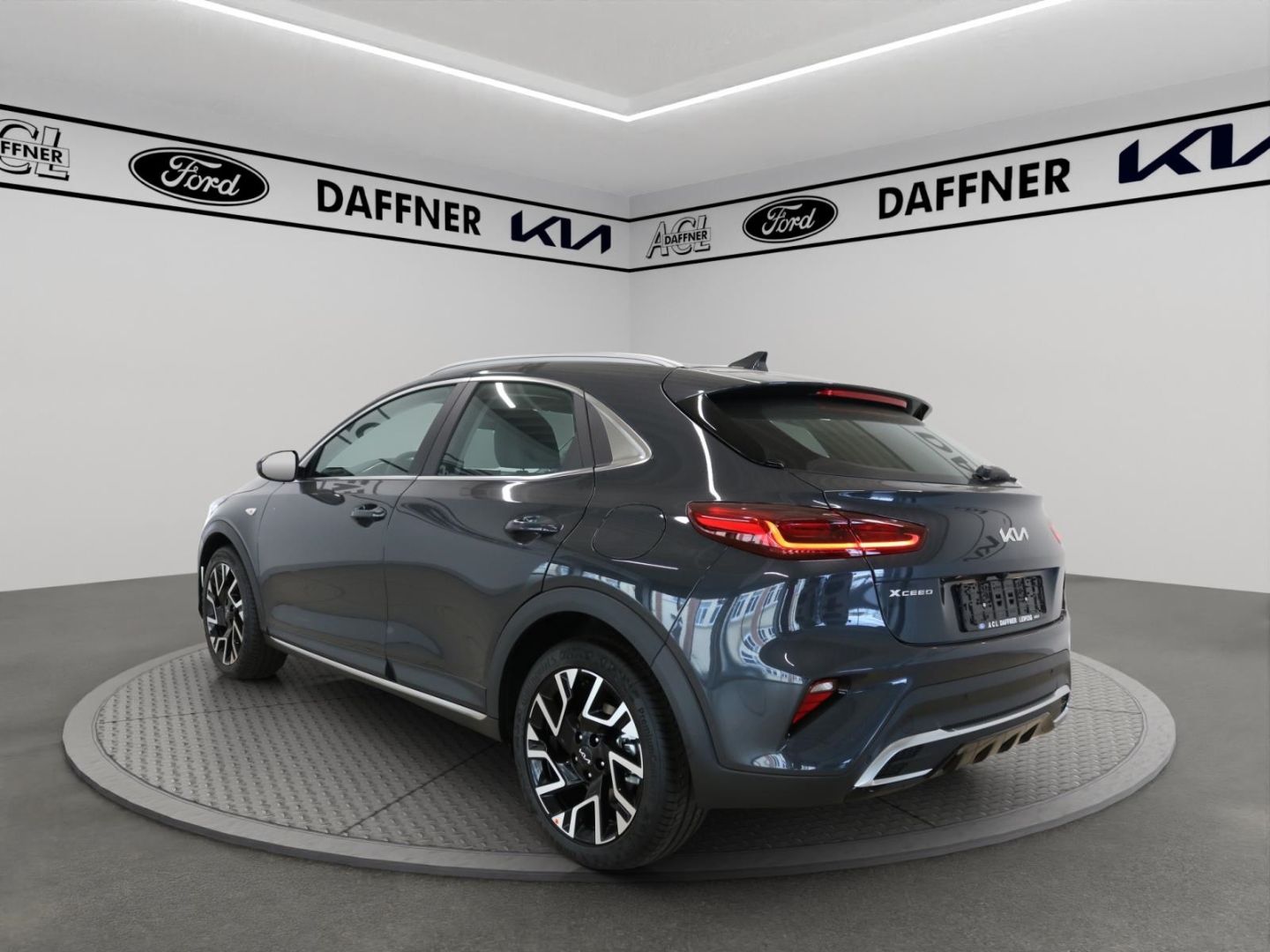 Fahrzeugabbildung Kia XCeed Vision 1.5 Kamera PDC Navi LED Tempomat