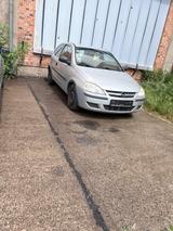 Opel Corsa 1.3 Diesel  Bastler - Opel Corsa aus 2004 mit Diesel-Antrieb