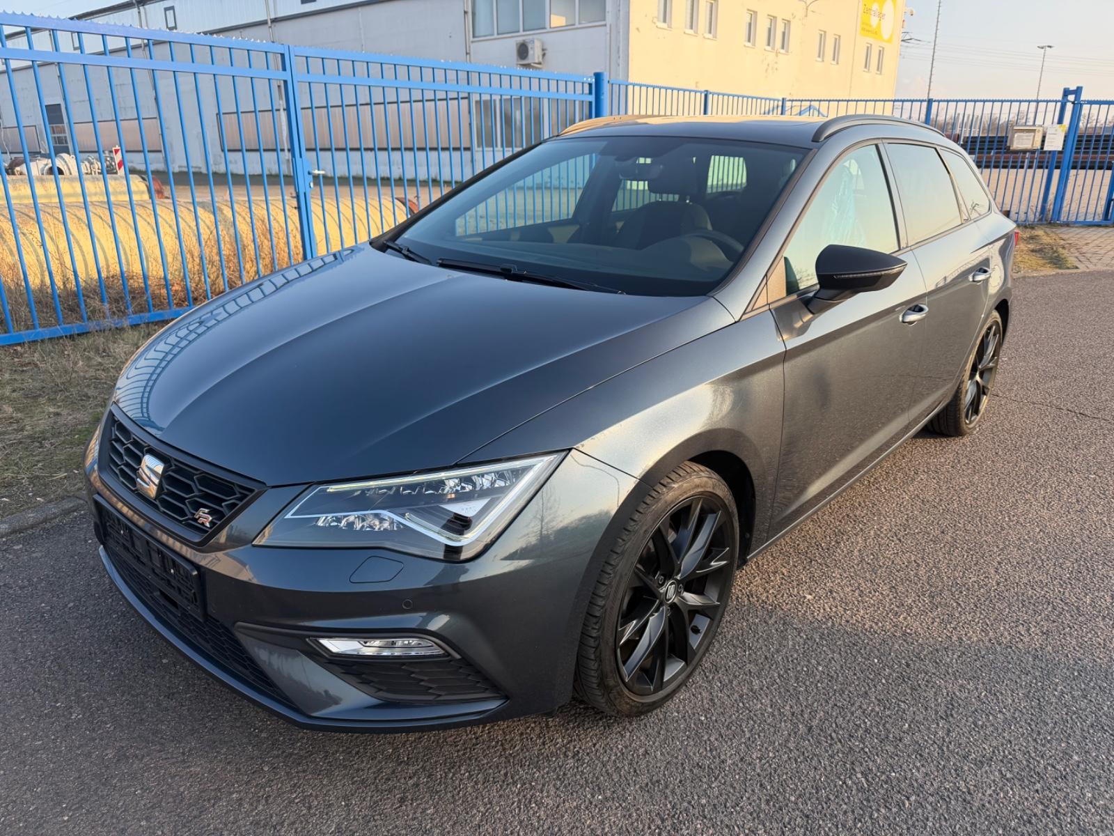 Seat Leon ST FR Black Matt Edition