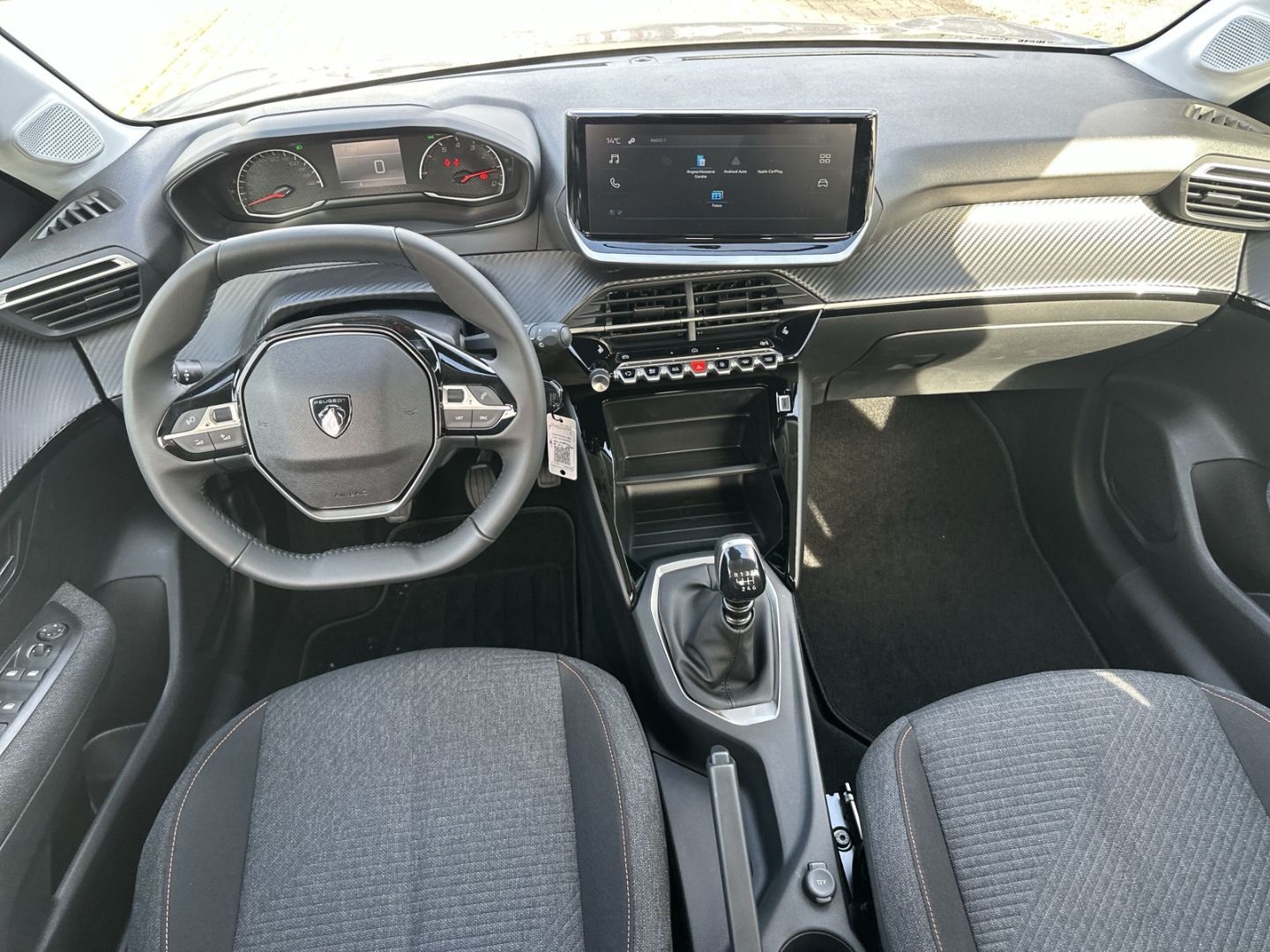 Peugeot 208 - Bild 13