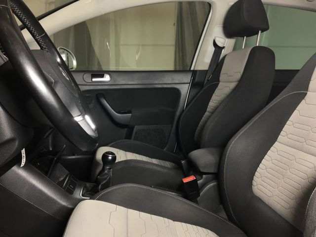 Fahrzeugabbildung Volkswagen Golf Plus VI CrossGolf 1.4 TSI AHK/Tempo/CD/SHZ