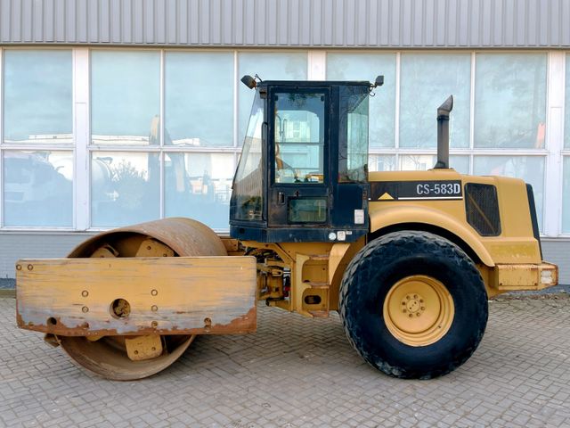 CAT CS-583  D      2000    CE