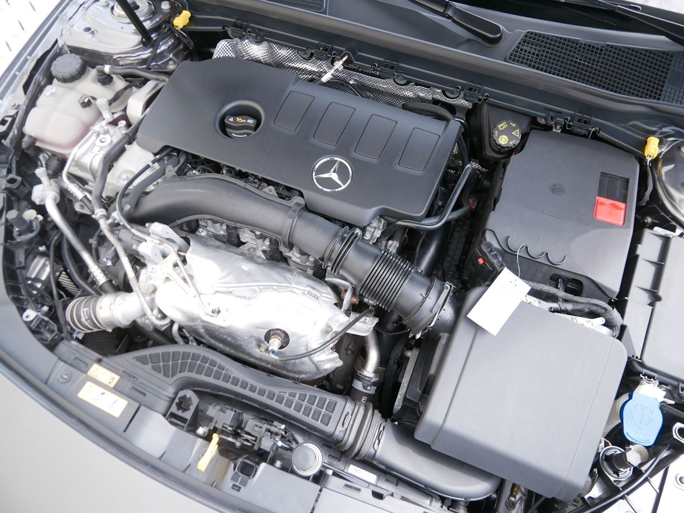 Fahrzeugabbildung Mercedes-Benz CLA 250 SB 4Matic LEDER LED Business-Paket DCT