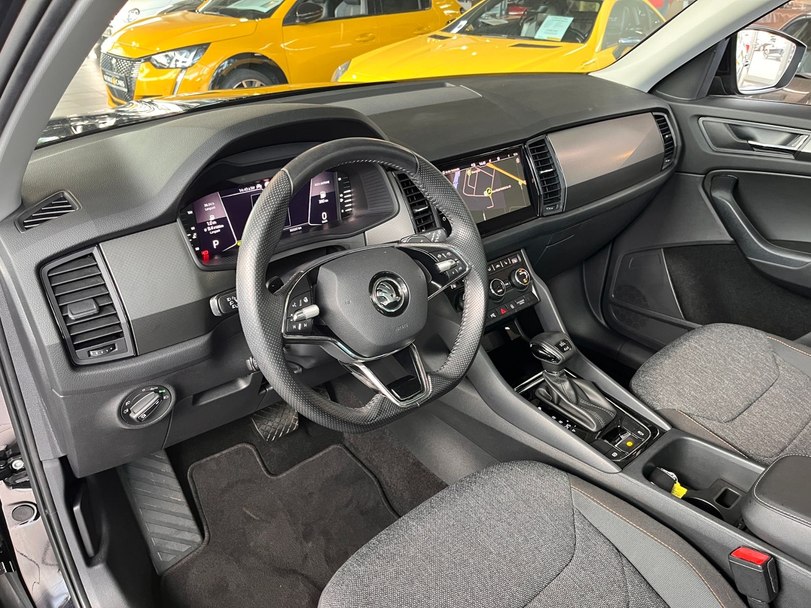 Fahrzeugabbildung SKODA Kodiaq Clever 4x4 PANO 360° LED NAVI
