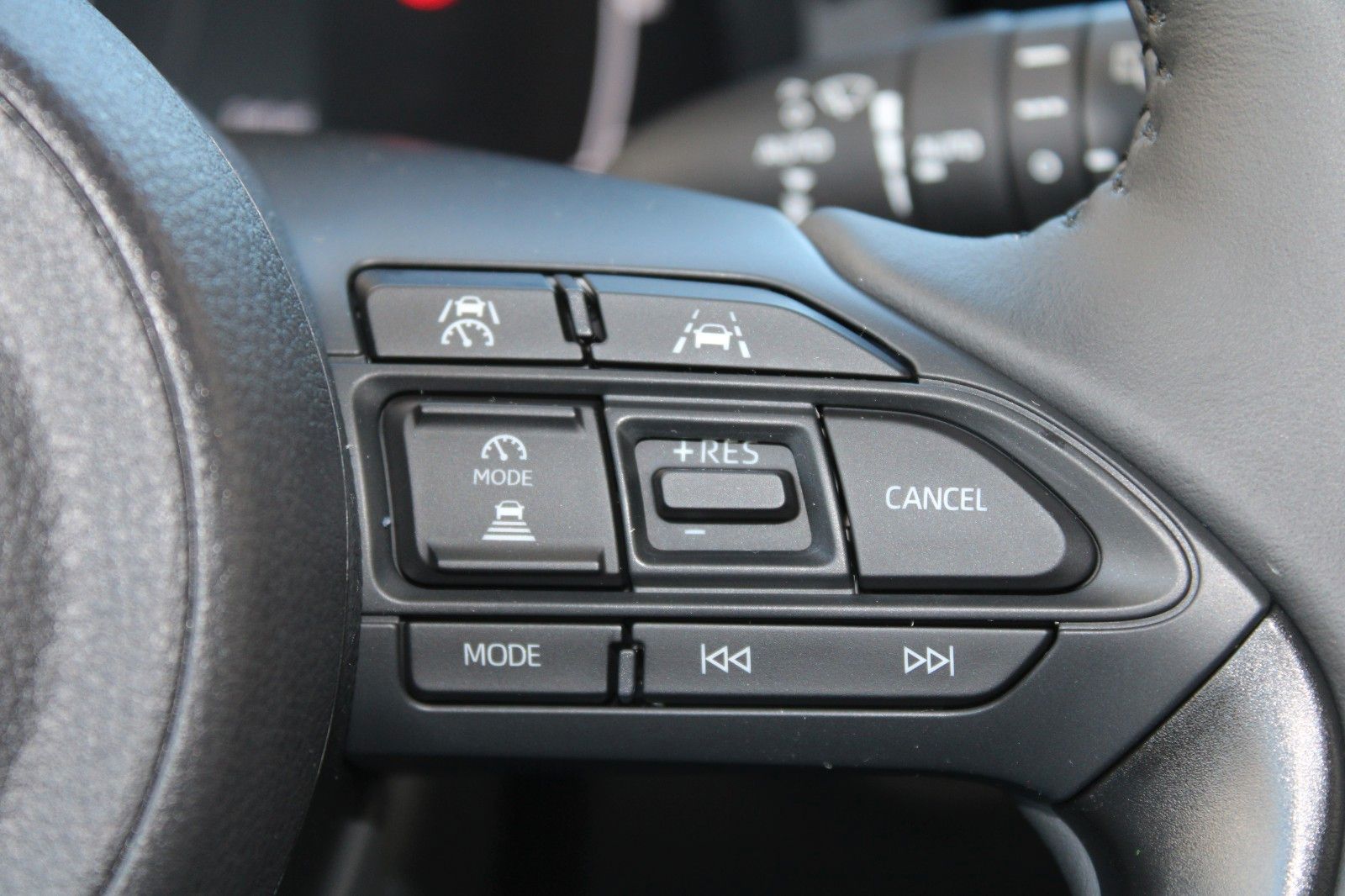Fahrzeugabbildung Toyota Yaris 1.5 Hybrid Teamplayer + Comfort-Paket