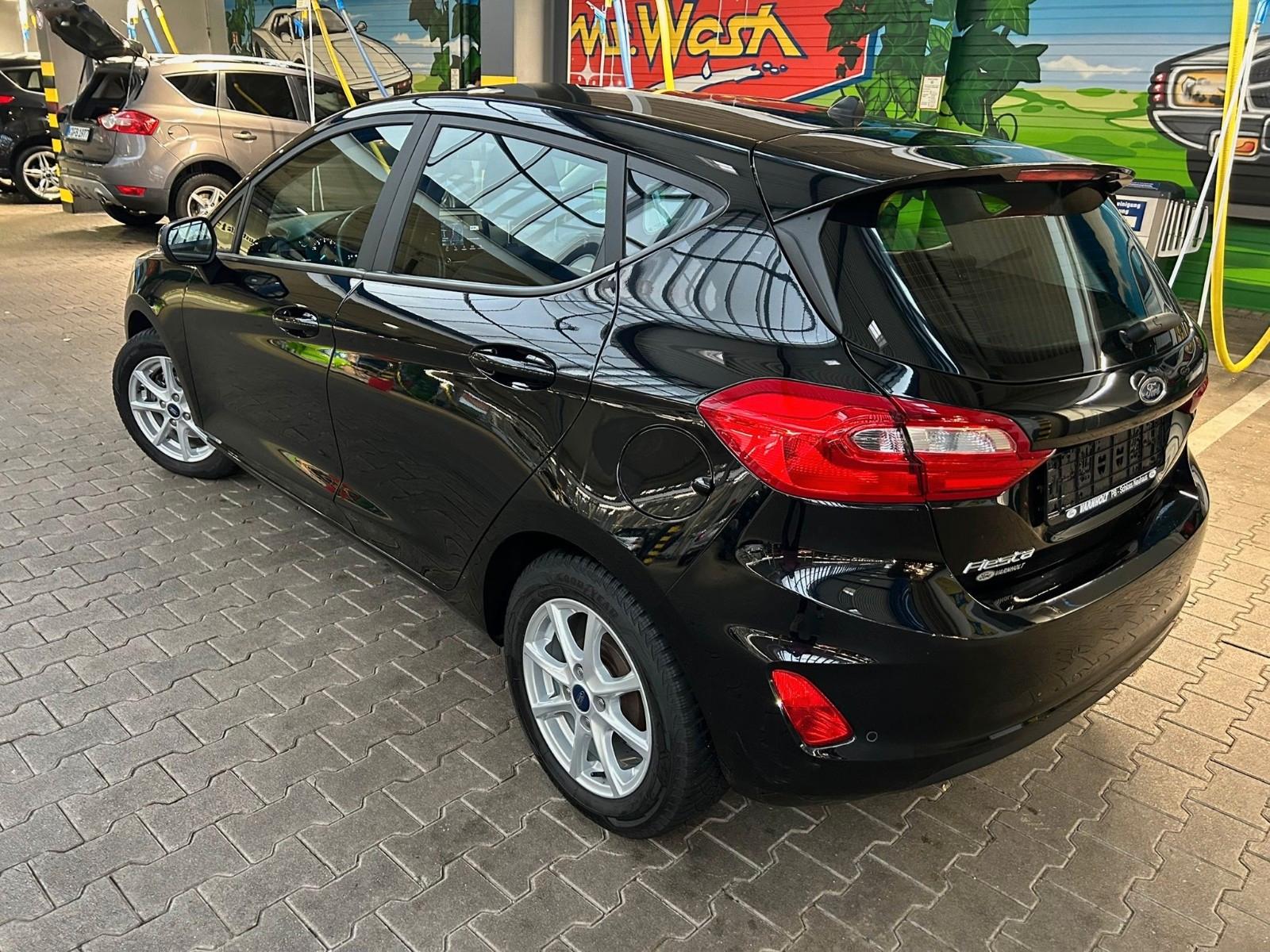 Ford Fiesta Automatik - 1 Hand - Unfallfrei