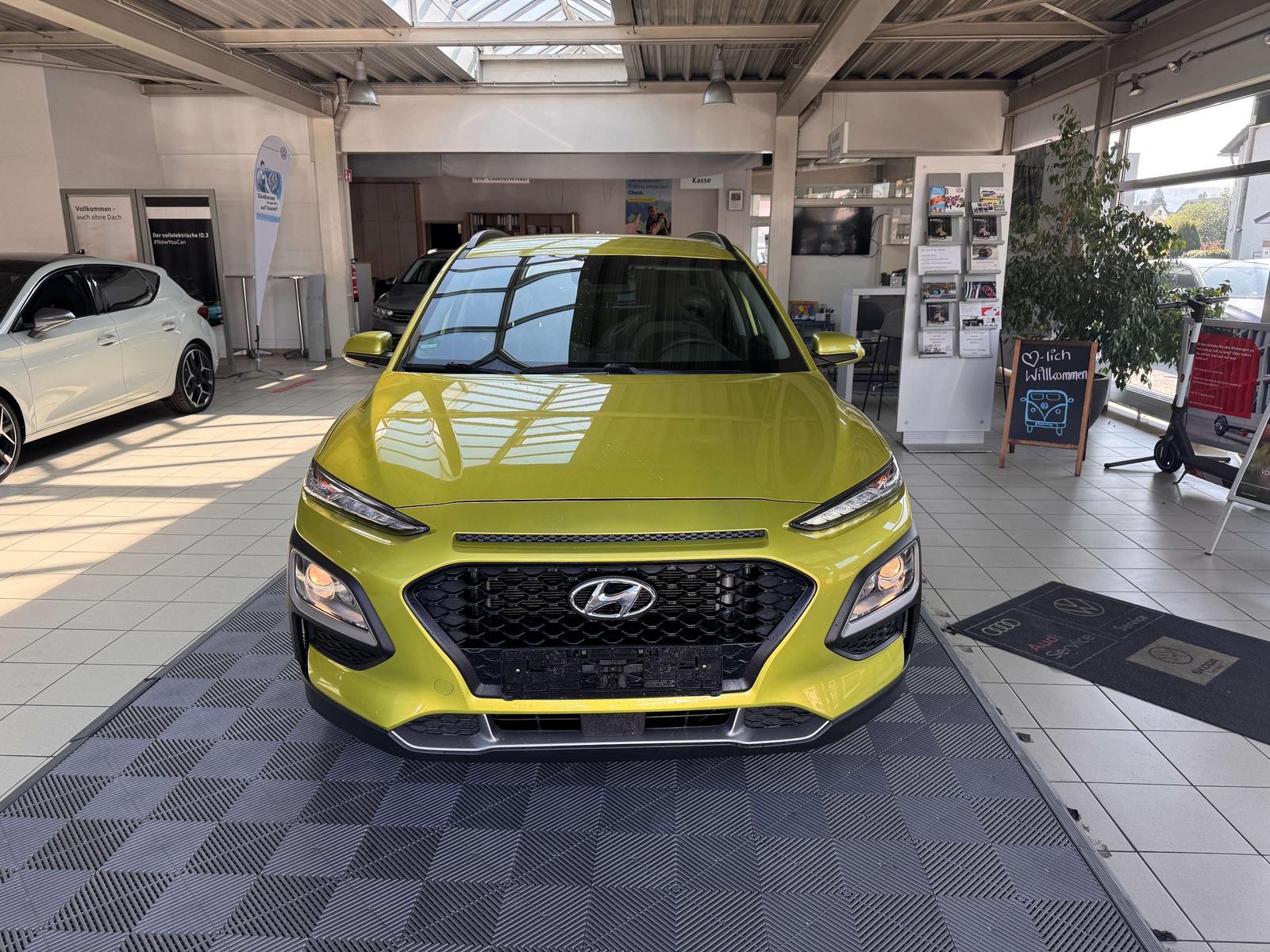 Hyundai KONA Advantage 2WD
