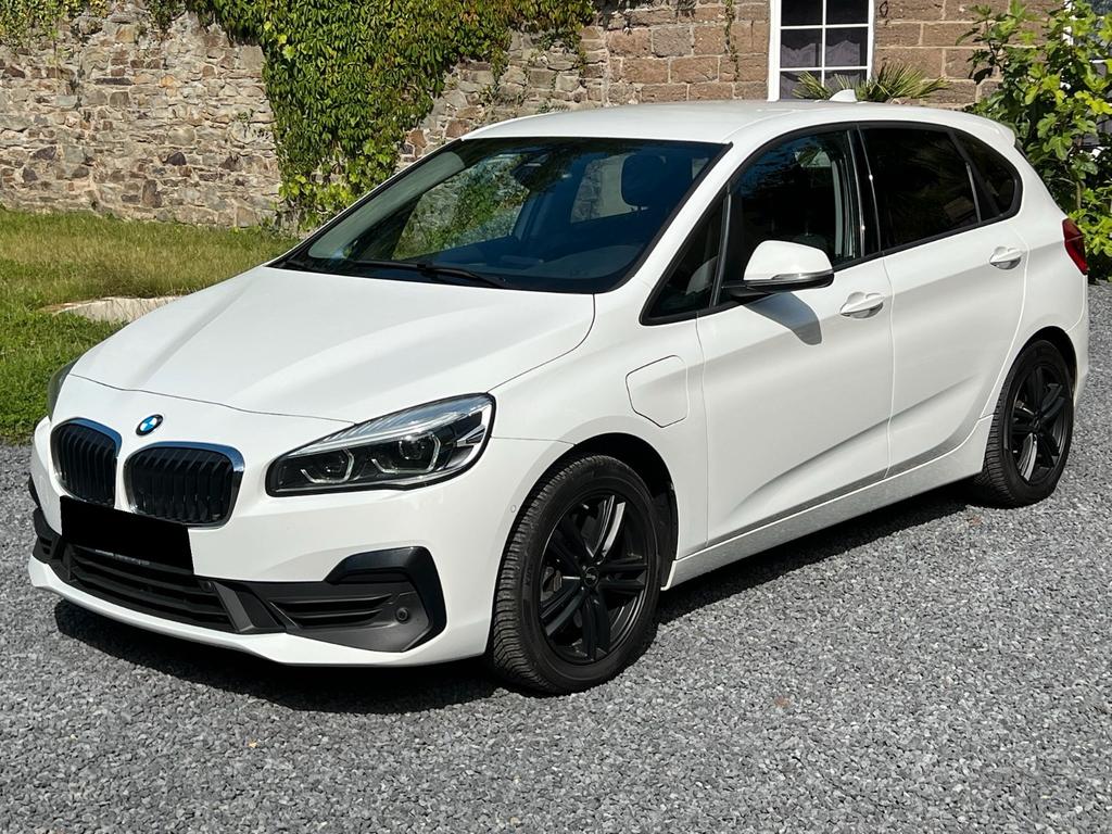 BMW 225