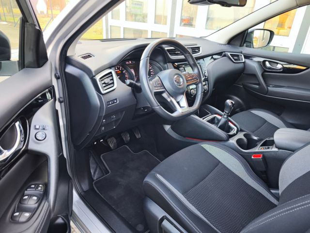 Nissan Qashqai N-Way*AHK*Navi*Kamera*SHZ*Panorama*