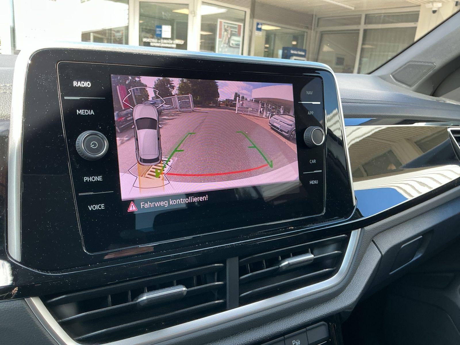 Volkswagen T-Roc R-Line 1.0 TSI Keyless Navi Kamera ACC, миниатюра 20
