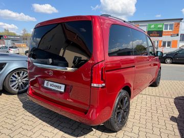 Mercedes V 220 - 7