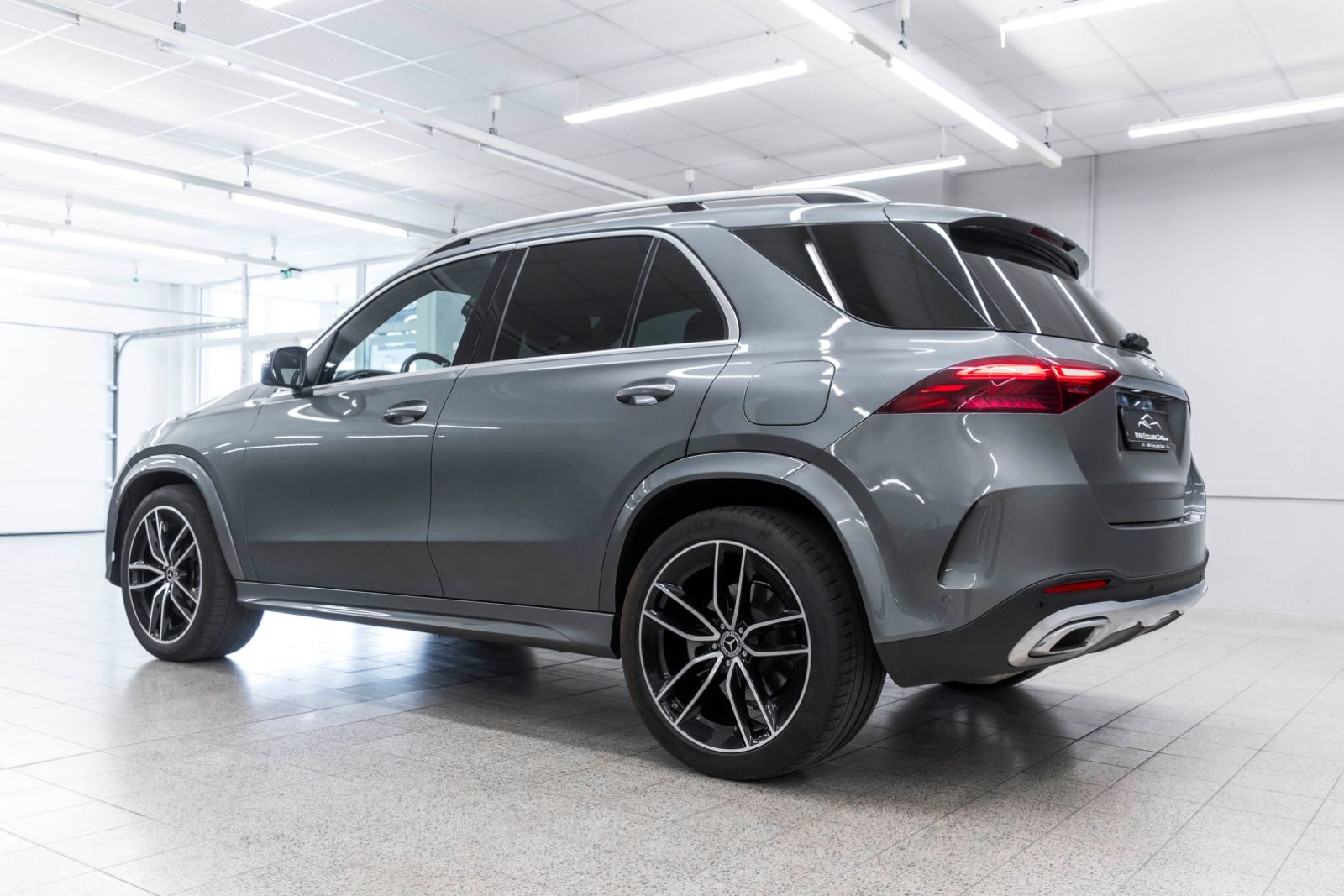 Fahrzeugabbildung Mercedes-Benz GLE 350de 4Matic AMG 3D KAM BURMESTER ACC LUFT
