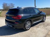BMW X3 xDrive20d Luxury Line AT, LED, HUD, SHZ, AHK - BMW X3: Luxury Line