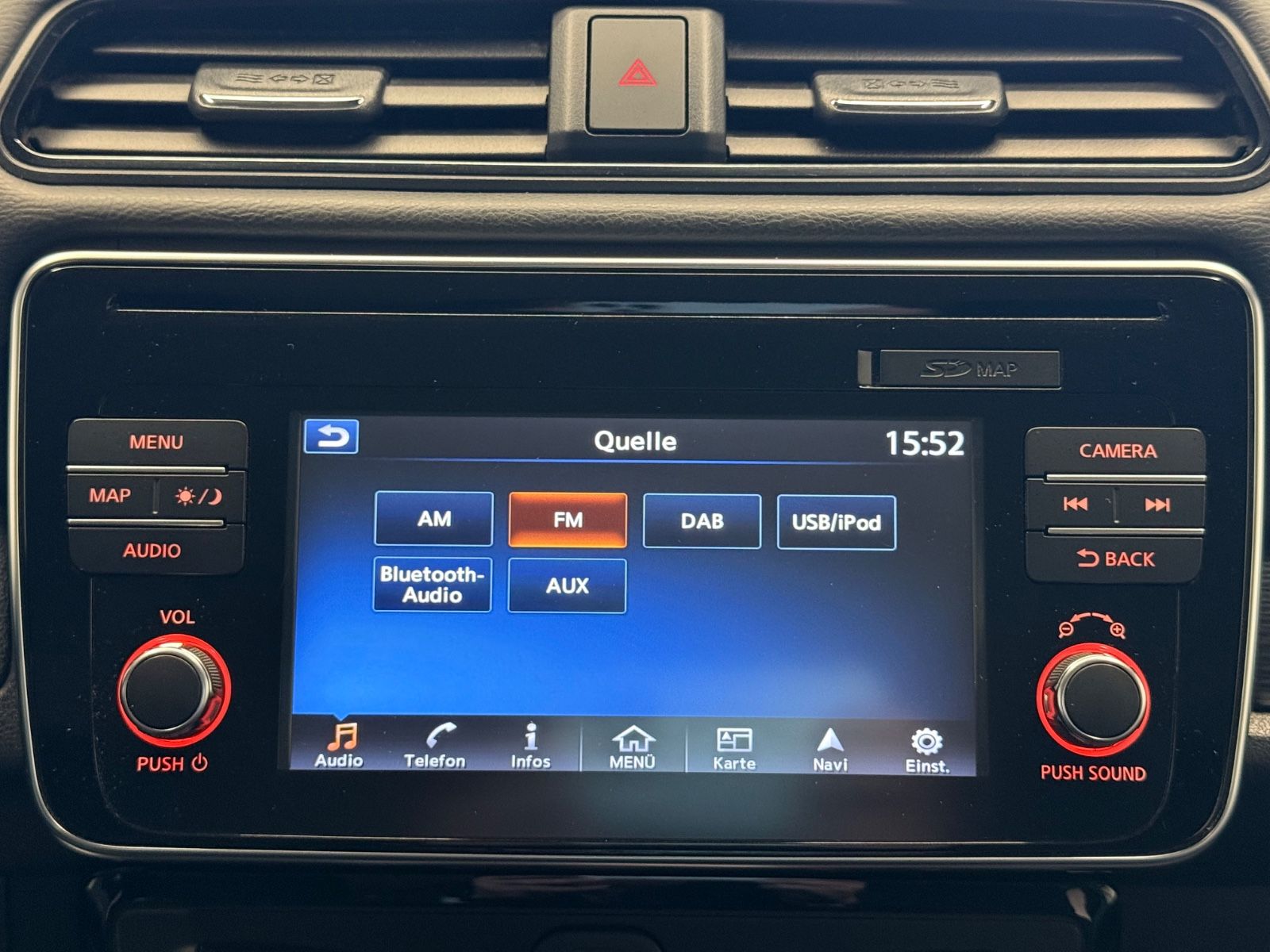 Fahrzeugabbildung Nissan Leaf Acenta - Navi, Winter-Paket