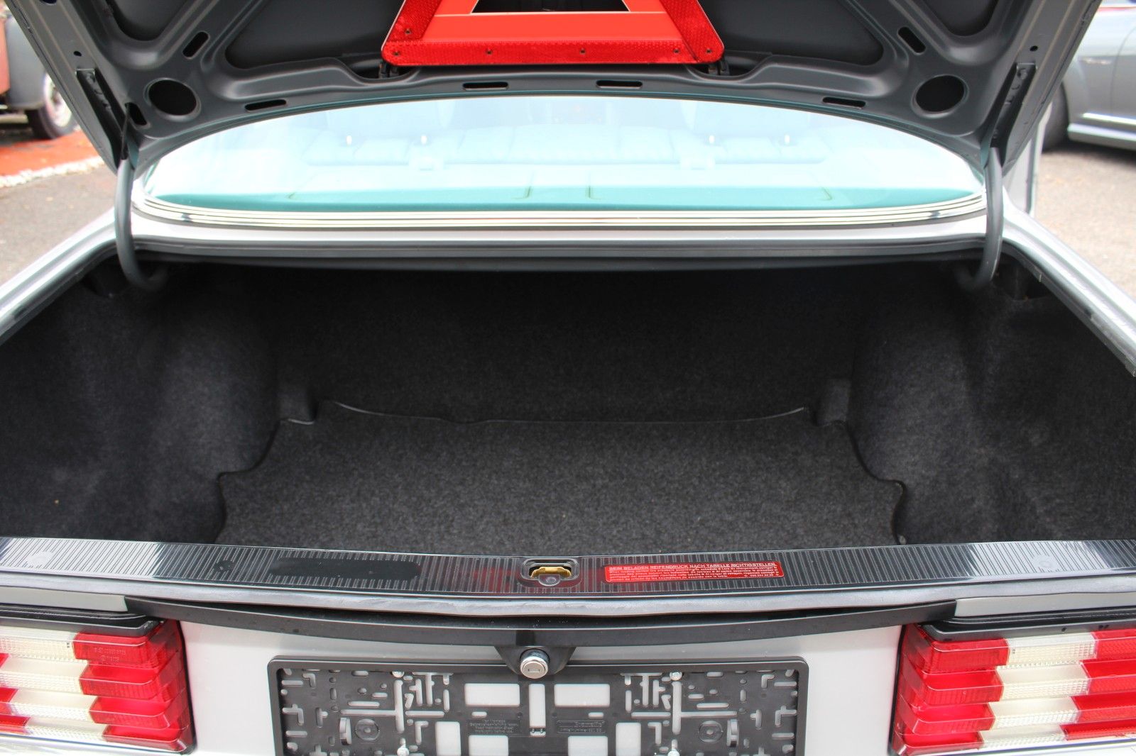 380 SE V8-Zylinder Limousine erste Sahne !!
