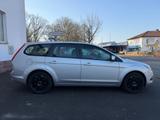 Ford Focus Sport/Zahnriemen/Service/Reifen/uvm. neu - Ford Focus aus 2009: Se