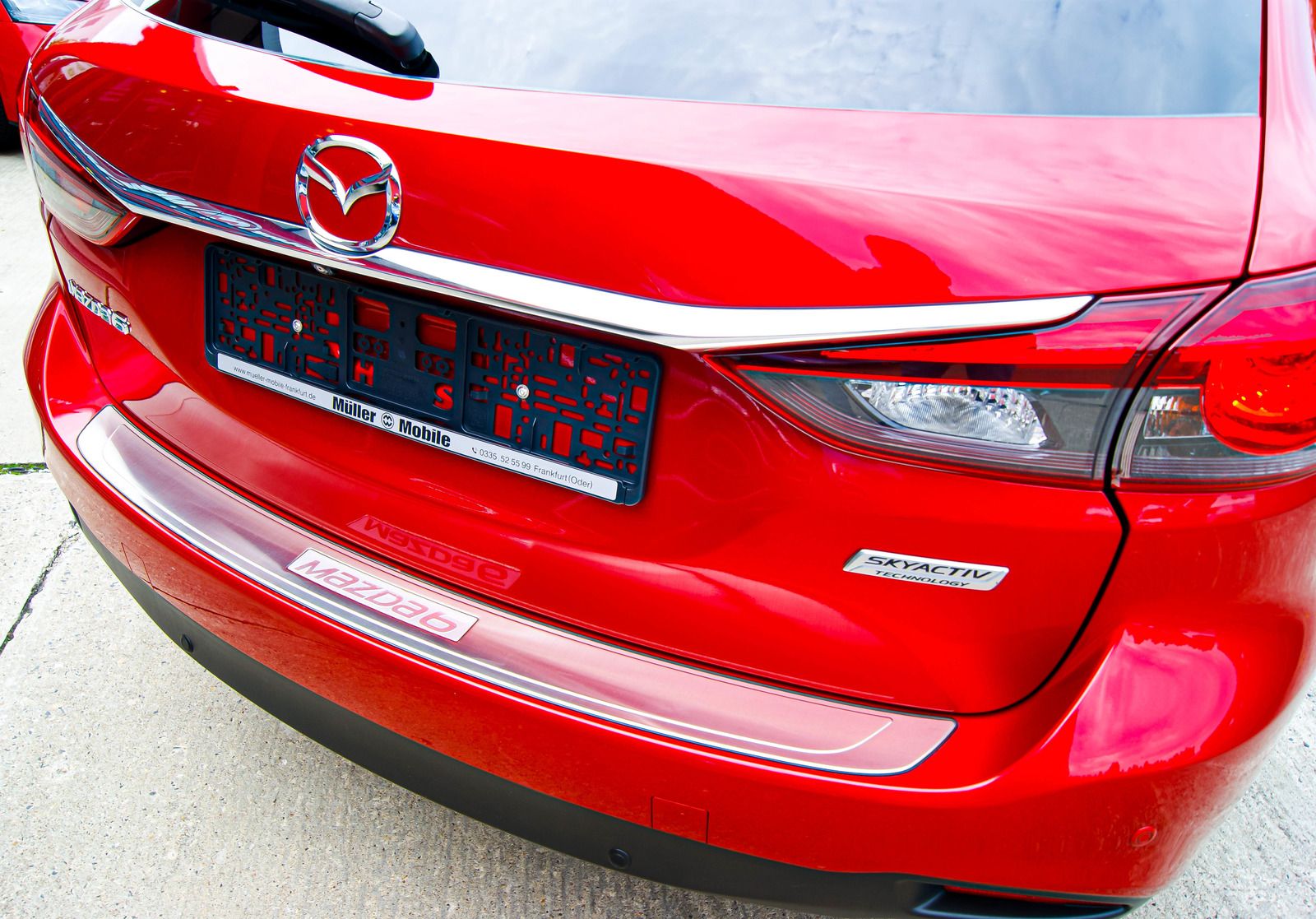 Fahrzeugabbildung Mazda 6 Kombi 2.0 Skyactiv-G 165 Kizoku IQ-LED 1.HAND