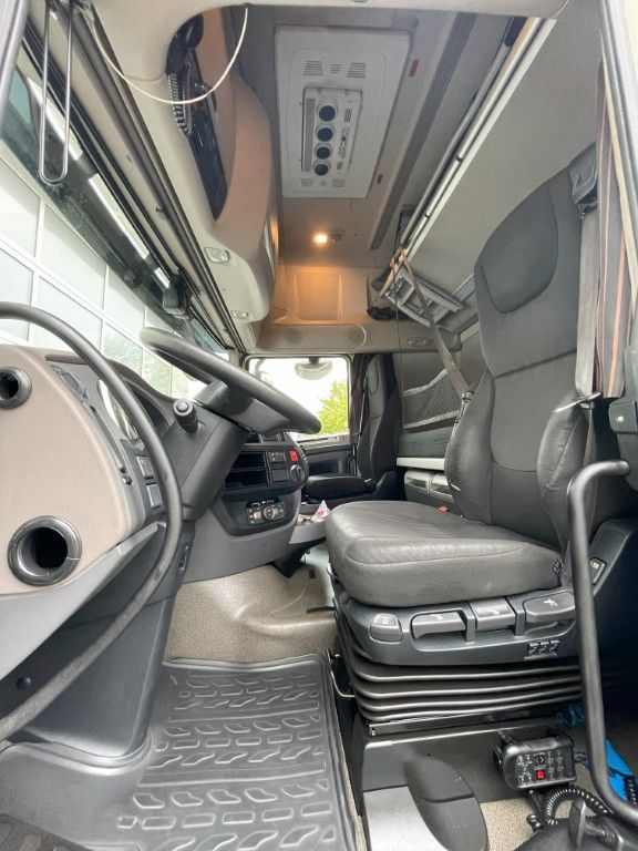 Fahrzeugabbildung DAF FT XF 480 SSC, Federung: Luft/Luft