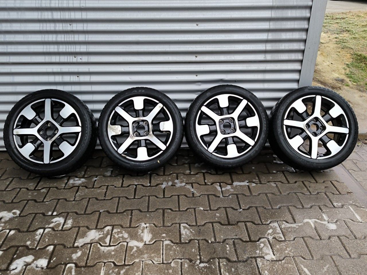 Fahrzeugabbildung Citroën C4 Cactus Shine Panoramadach Kamera uvm.