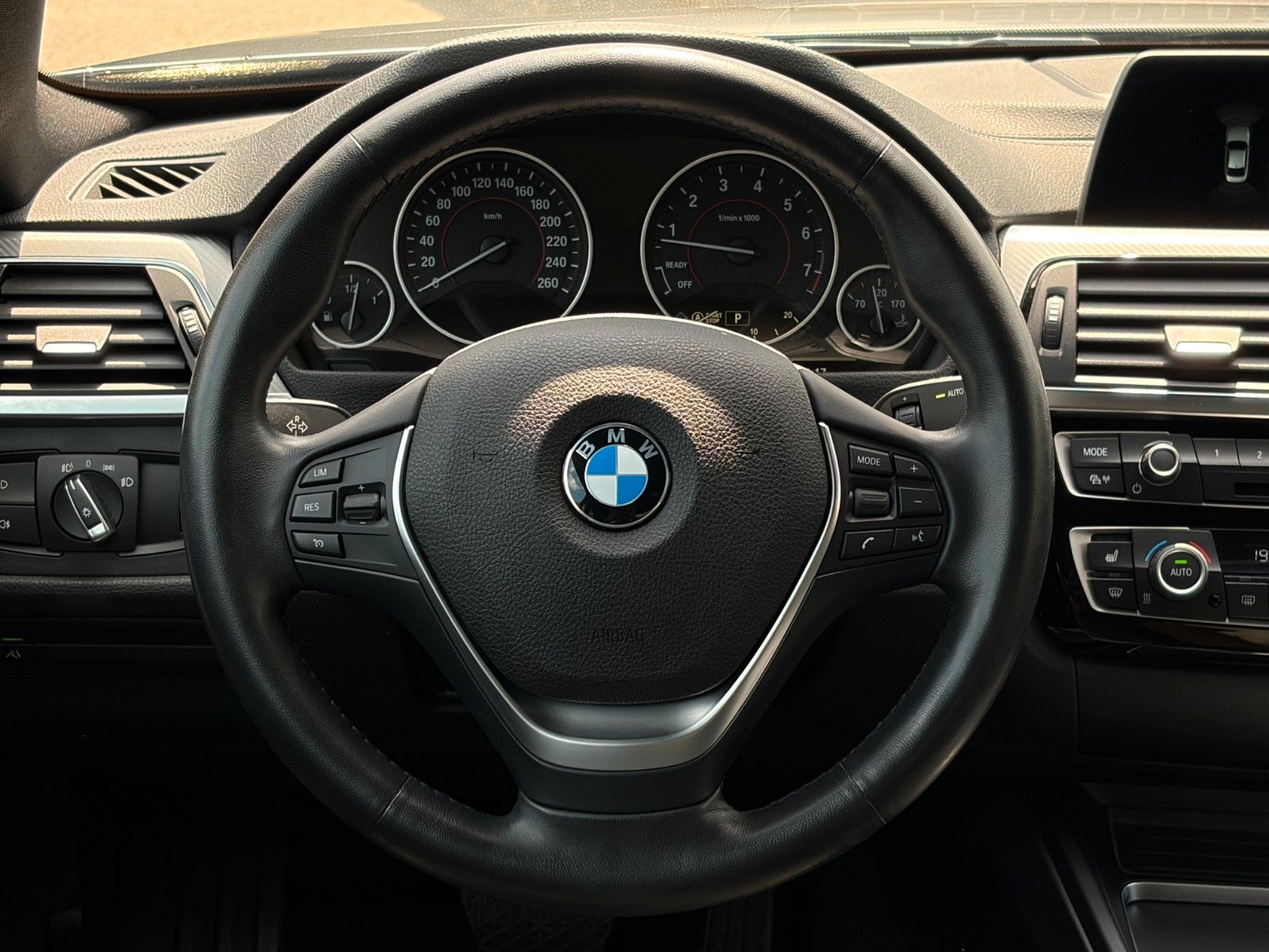 Fahrzeugabbildung BMW 420i  Coupe Sport Line Leder Tempomat HiFi SHZ