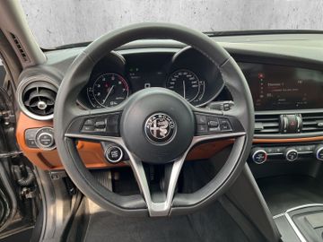 Alfa Romeo Giulia Super 2.0 Turbo 16V Klima+PDC+Bluetooth