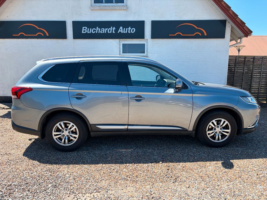 Image of Mitsubishi Outlander