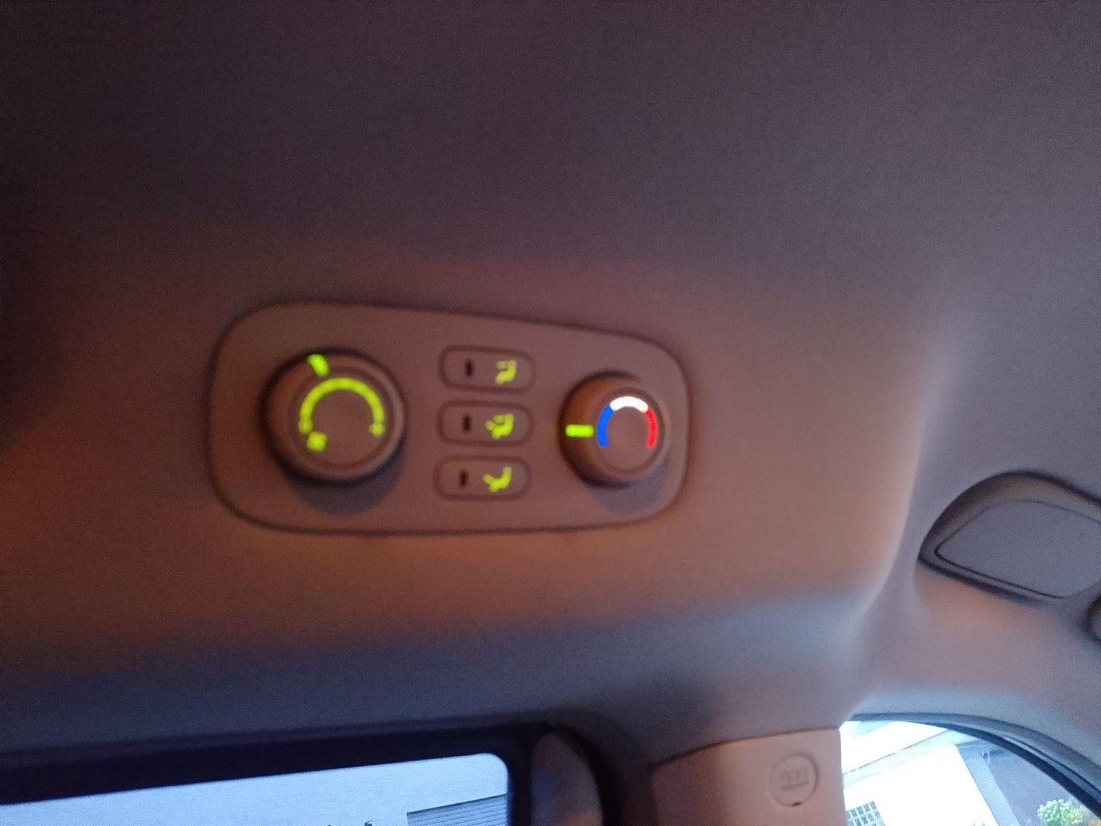 Kia Carnival 2008 — photo 10