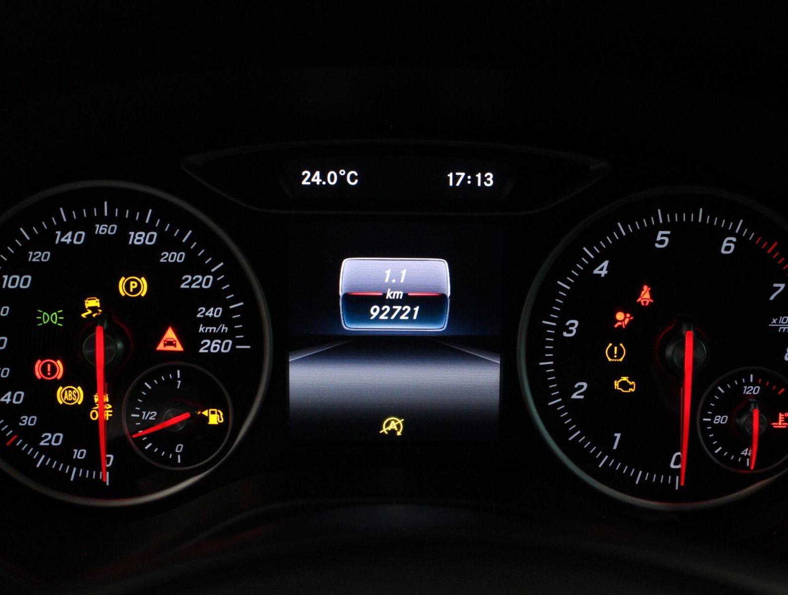 Fahrzeugabbildung Mercedes-Benz A 180 BlueEfficiency 2. Hand*