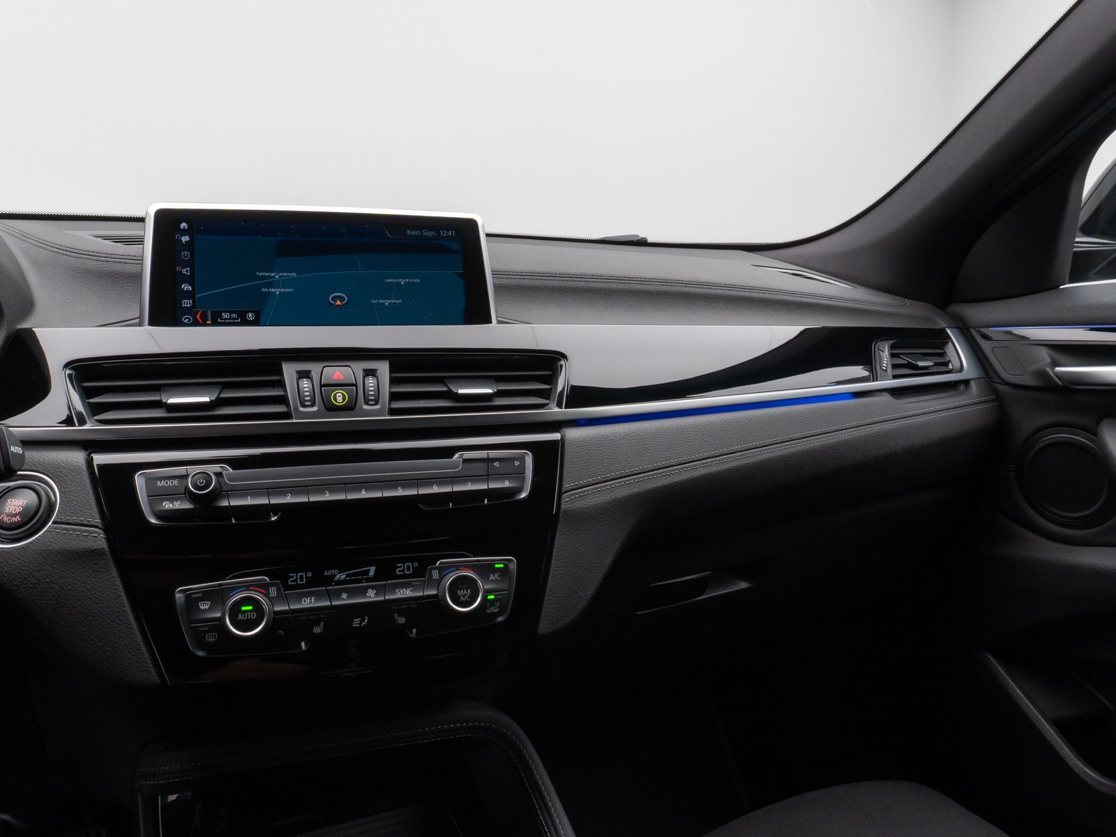 Fahrzeugabbildung BMW X2 sD18d Kamera DAB LED Geschwindigkeitsr Sport