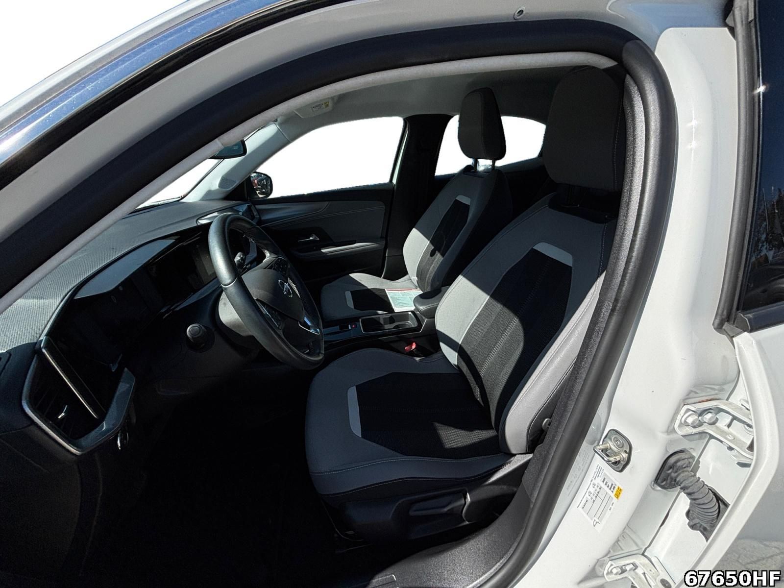 Fahrzeugabbildung Opel Mokka -e Elegance
