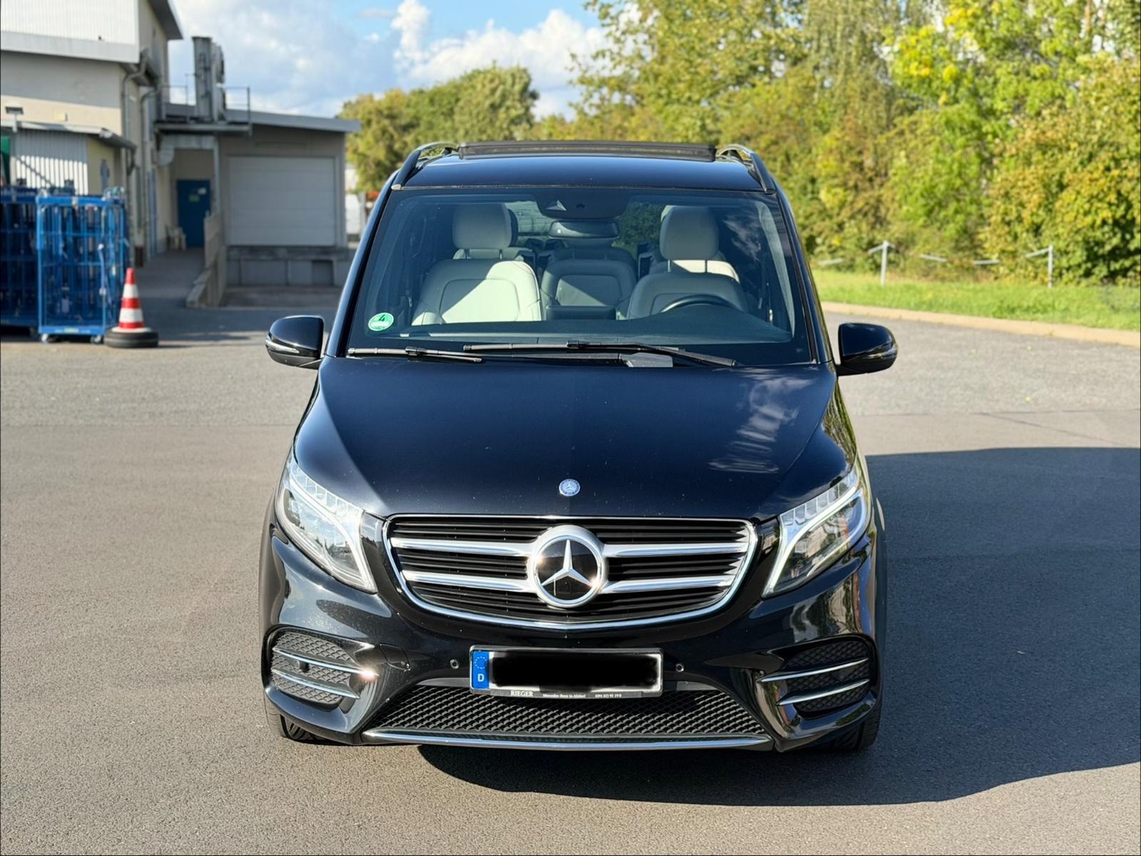 Mercedes-Benz V 250 Lang AMG 8 Sitze Pano AHK STHZ ORG km