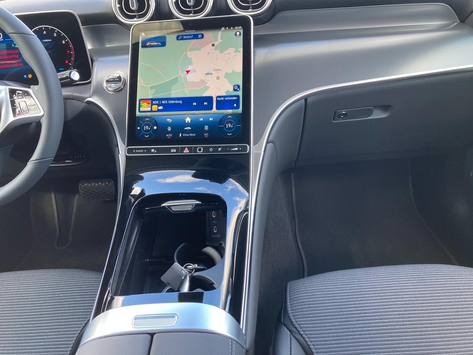 Mercedes-Benz GLC 200 AVANTGARDE+360°Kam+AHK+LED+Navi+SHZ+Mem