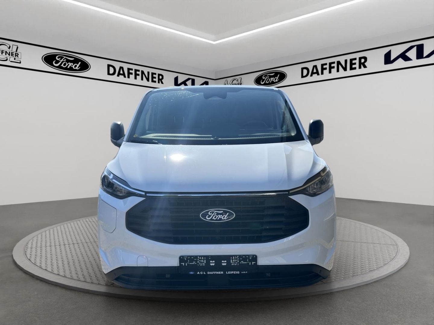 Fahrzeugabbildung Ford Transit Custom Kasten 320 L1 Trend FWD Plug-in H
