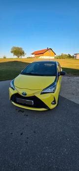 Toyota Yaris 1,5-l-VVT-i Hybrid CVT Style Selection... - Toyota Yaris mit Panoramadach