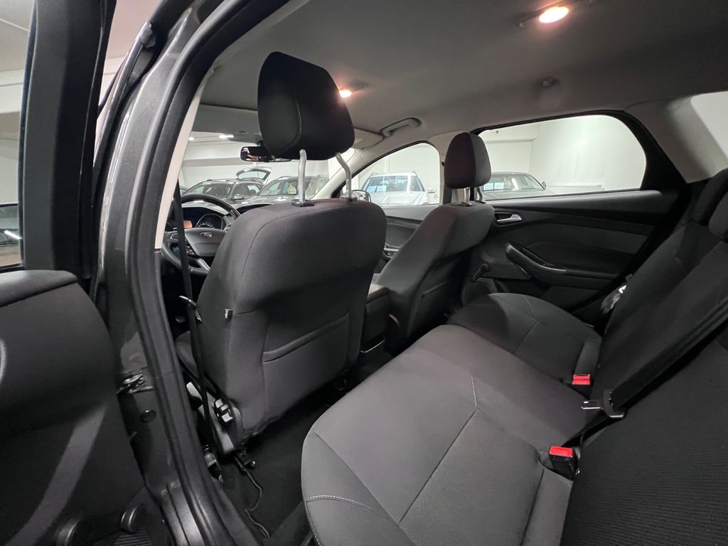 Ford FOCUS TURNIER BUSINESS/ 96.tKM/ GARANTIE/ NAVI/ Ford FOCUS TURNIER BUSINESS/ 96.tKM/ GARANTIE/ NAVI/