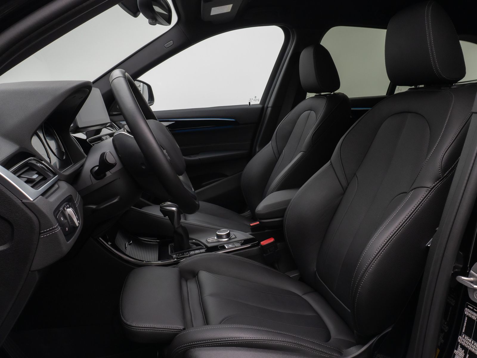 Fahrzeugabbildung BMW X1 xD25e xLine Kamera HUD DAB H/K Komfort Sport