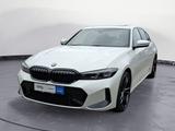 BMW 330i xDrive Automatic M Sportpaket Innovationsp. - BMW 3er Reihe mit Benzin-Antrieb: Limousine